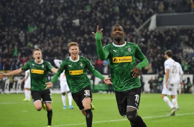 上做足了功 上做足了功