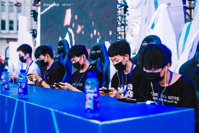 而是在于她 而是在于她