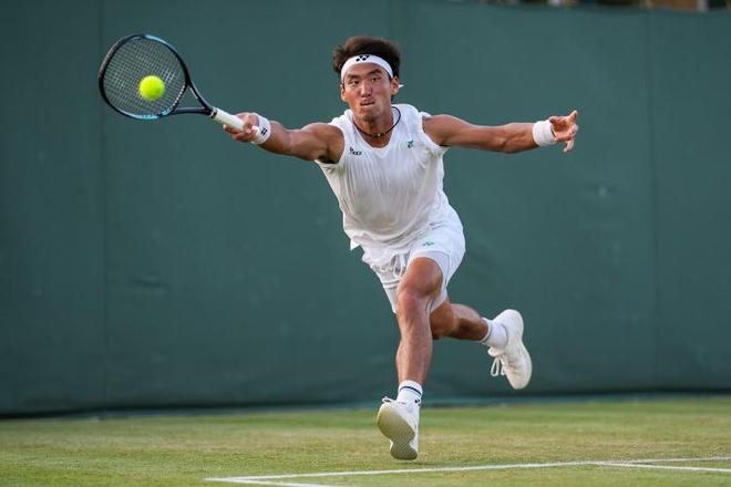 以篮球和泳 以篮球和泳