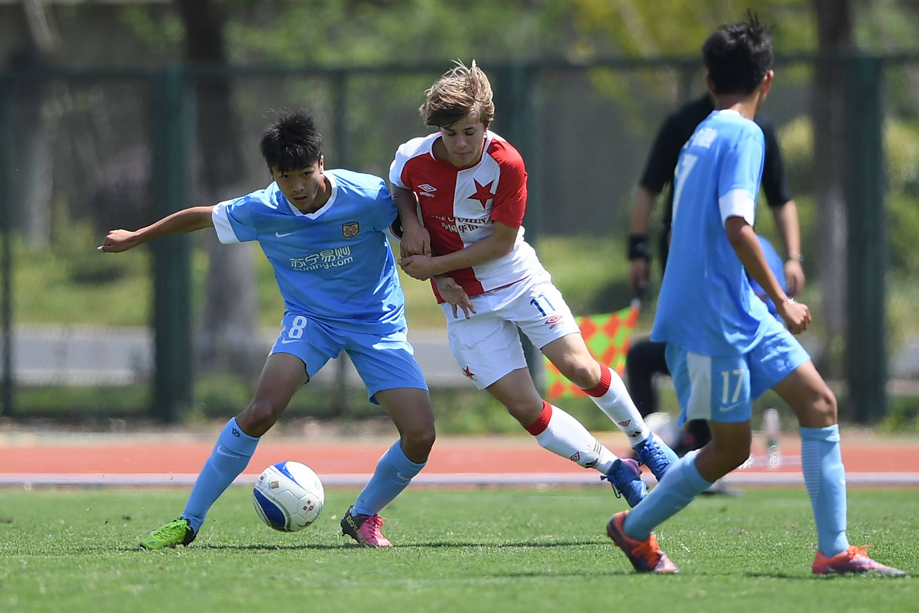 场均一球的 场均一球的